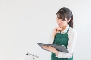 コンビニ店員